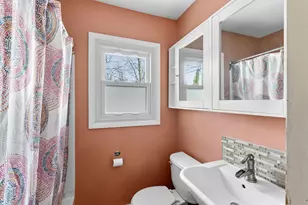 1433 N 23rd St, Manitowoc, WI 54220 - Photo 13