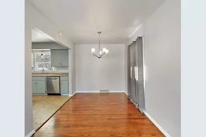 8015  48th Ave, Kenosha, WI 53142 - Photo 5