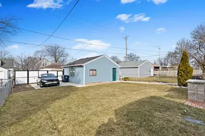 3715 S 20th St, Milwaukee, WI 53221 - Photo 5