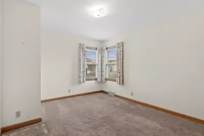 2911 S 57th St, Milwaukee, WI 53219 - Photo 11