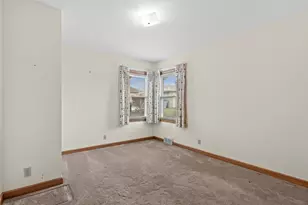 2911 S 57th St, Milwaukee, WI 53219 - Photo 11