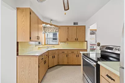 2911 S 57th St, Milwaukee, WI 53219 - Photo 5