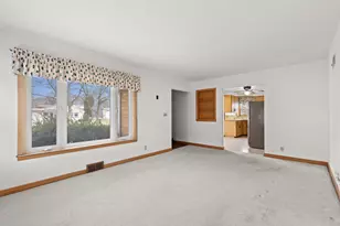 2911 S 57th St, Milwaukee, WI 53219 - Photo 7