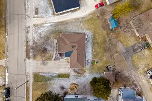 610 Leavens Ave, Sheboygan Falls, WI 53085 - Photo 29