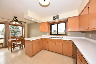 1011 N Webster St, Port Washington, WI 53074 - Photo 15