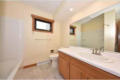 1011 N Webster St, Port Washington, WI 53074 - Photo 23