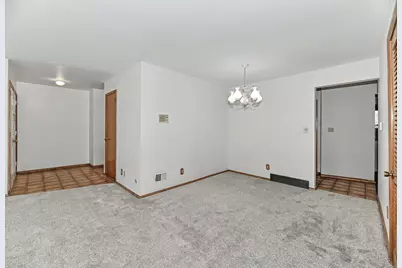 2000 S Woodlawn Dr, New Berlin, WI 53146 - Photo 5