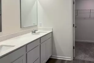 7062 Oakmont Rd, Racine, WI 53403 - Photo 5