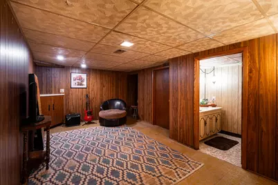 160 E Gauer Cir, Milwaukee, WI 53207 - Photo 23