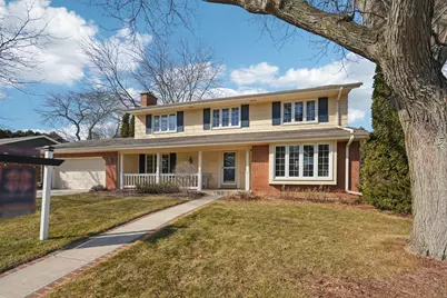 3220 W Chateau Ct, Mequon, WI 53092 - Photo 57