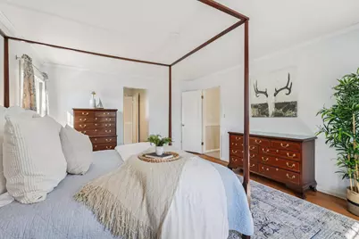 3220 W Chateau Ct, Mequon, WI 53092 - Photo 35