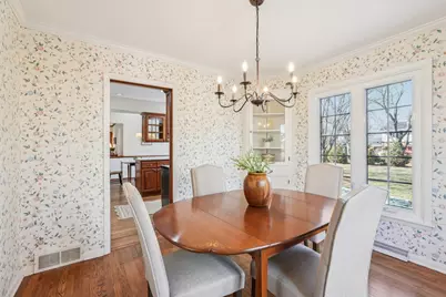 3220 W Chateau Ct, Mequon, WI 53092 - Photo 17