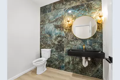 10607 W Oklahoma Ave, West Allis, WI 53227 - Photo 15