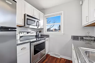 2604  Grove Ave, Racine, WI 53405 - Photo 11