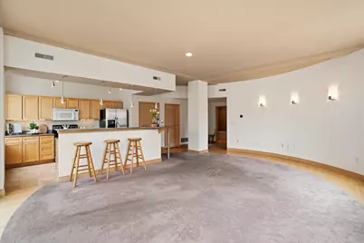 741 N Milwaukee St #202, Milwaukee, WI 53202 - Photo 5