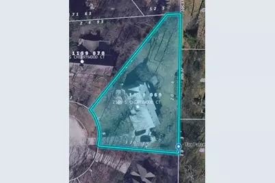 2100 S Cherrywood Ct, New Berlin, WI 53151 - Photo 35