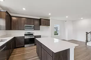 7075 Oakmont Rd, Racine, WI 53403 - Photo 19