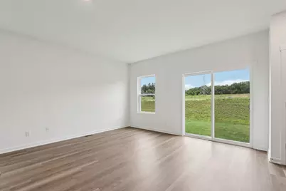 7075  Oakmont Rd, Racine, WI 53403 - Photo 9