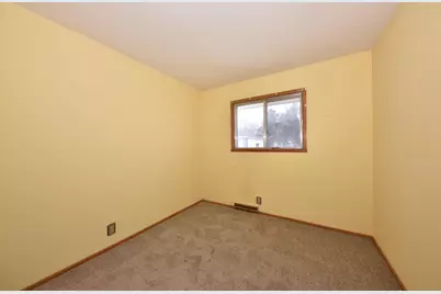 6519 N 66th St, Milwaukee, WI 53223 - Photo 19