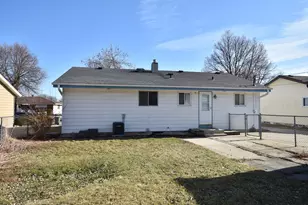 6519 N 66th St, Milwaukee, WI 53223 - Photo 25