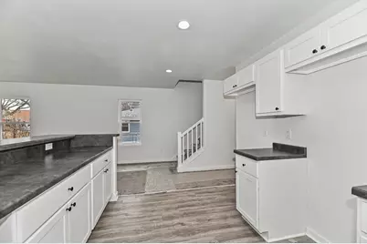 3625 E Somers Ave, Cudahy, WI 53110 - Photo 9