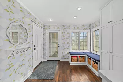 231 E Fox Dale Rd, Fox Point, WI 53217 - Photo 17