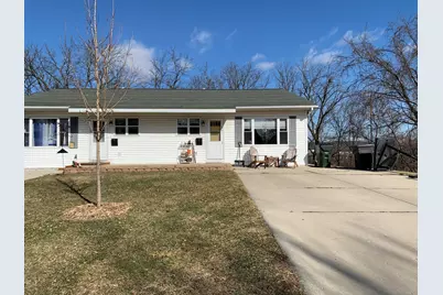 401  Spring St, Lake Geneva, WI 53147 - Photo 1