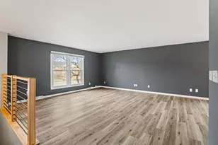 124 E Monroe Ave, Hartford, WI 53027 - Photo 5