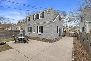 621 E Hampton Rd, Whitefish Bay, WI 53217 - Photo 29