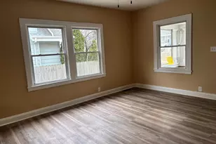 2617 Cottonwood Ct, Racine, WI 53402 - Photo 5