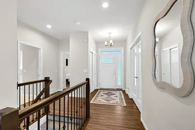 8020 W Preserve Pkwy, Mequon, WI 53097 - Photo 5