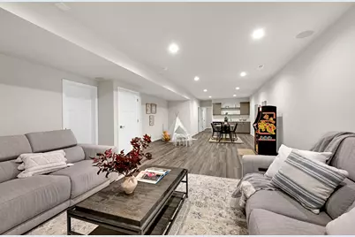 8020 W Preserve Pkwy, Mequon, WI 53097 - Photo 29