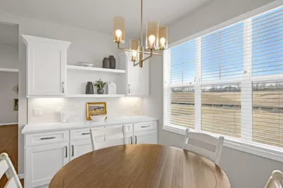 8020 W Preserve Pkwy, Mequon, WI 53097 - Photo 13