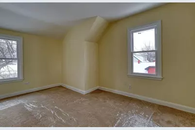 1315 W Keefe Ave, Milwaukee, WI 53206 - Photo 15