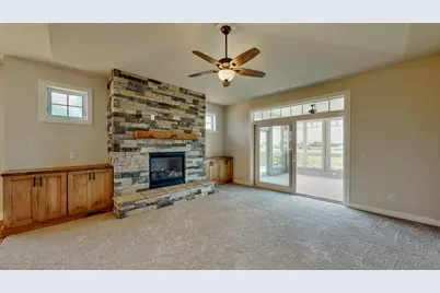 724 E Reinel St, Jefferson, WI 53549 - Photo 39