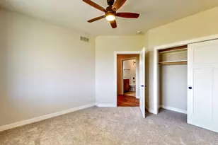 724 E Reinel St, Jefferson, WI 53549 - Photo 41