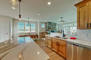 724 E Reinel St, Jefferson, WI 53549 - Photo 13