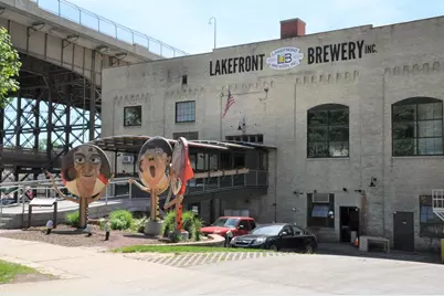 1888 N Water St #506, Milwaukee, WI 53202 - Photo 47