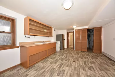 5600  Lakeview Dr, Greendale, WI 53129 - Photo 37