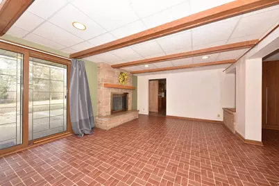 5600  Lakeview Dr, Greendale, WI 53129 - Photo 33