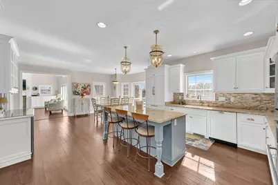 13300 N Silver Fox Dr, Mequon, WI 53097 - Photo 5