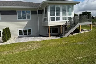 726 E Reinel St, Jefferson, WI 53549 - Photo 23