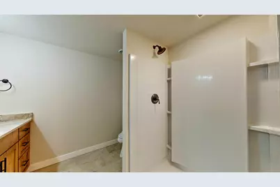 726 E Reinel St, Jefferson, WI 53549 - Photo 45