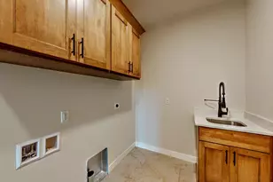 726 E Reinel St, Jefferson, WI 53549 - Photo 19