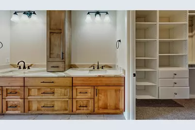 726 E Reinel St, Jefferson, WI 53549 - Photo 17