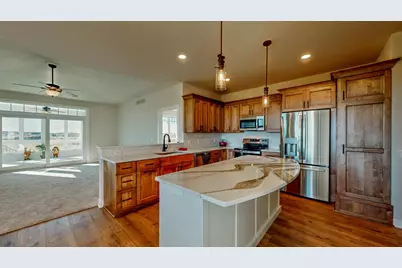 726 E Reinel St, Jefferson, WI 53549 - Photo 3