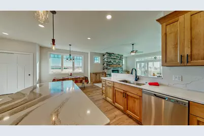 726 E Reinel St, Jefferson, WI 53549 - Photo 13