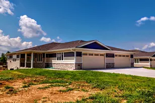 726 E Reinel St, Jefferson, WI 53549 - Photo 27