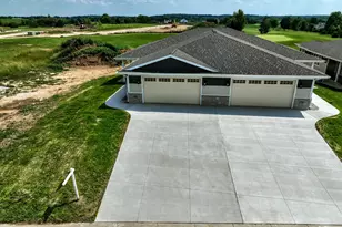 726 E Reinel St, Jefferson, WI 53549 - Photo 73