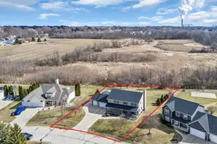 10446 S George Dr, Oak Creek, WI 53154 - Photo 57